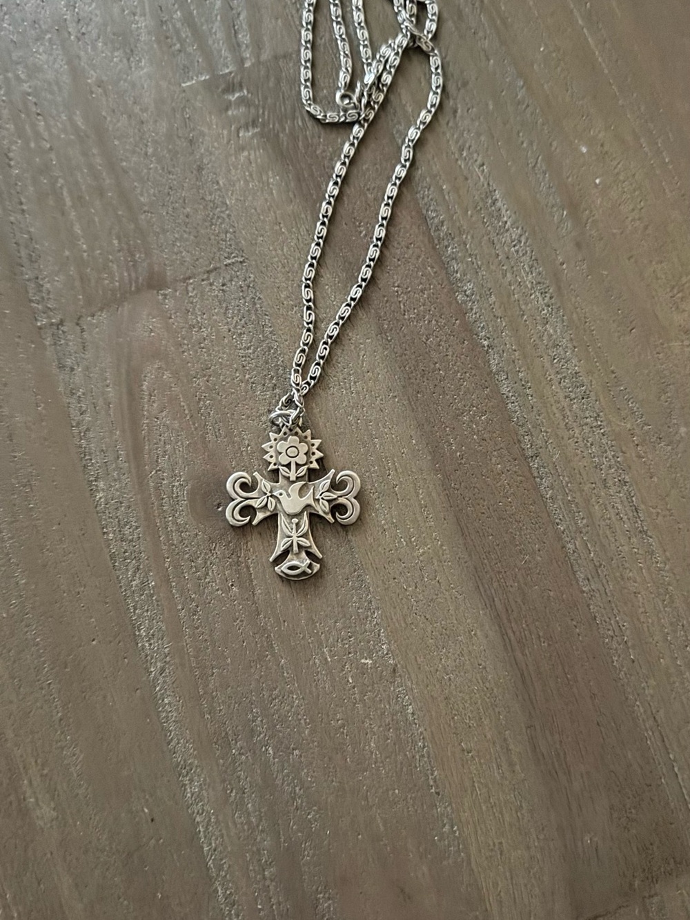 Retired James Avery Sterling Silver Ornate Cross Pendant Necklace With CHAIN
